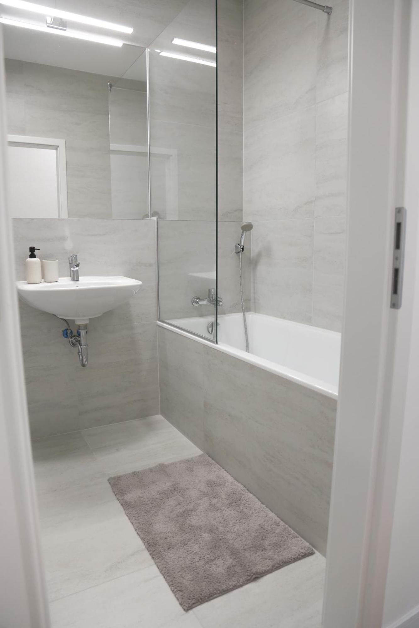 Kesselbauer Bratislava - Luxury Apartment With Free Parking Exterior foto